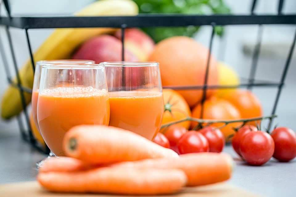 Karotenoidy w diecie. Nie tylko zdrowa cera